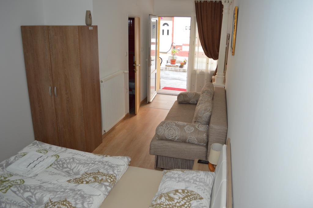 Rooms Aracic Slavonski Brod Buitenkant foto