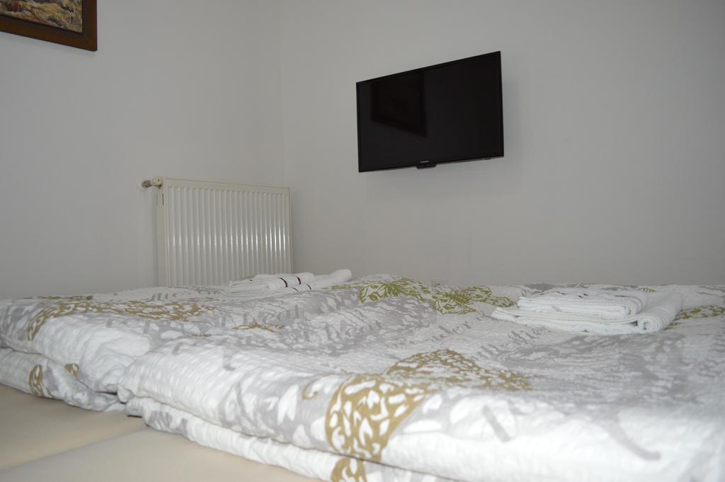 Rooms Aracic Slavonski Brod Buitenkant foto