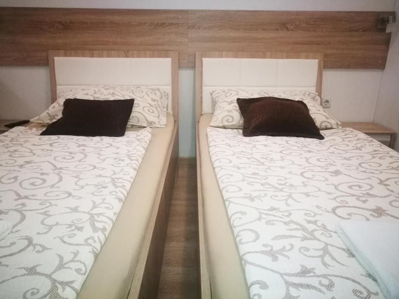 Rooms Aracic Slavonski Brod Buitenkant foto